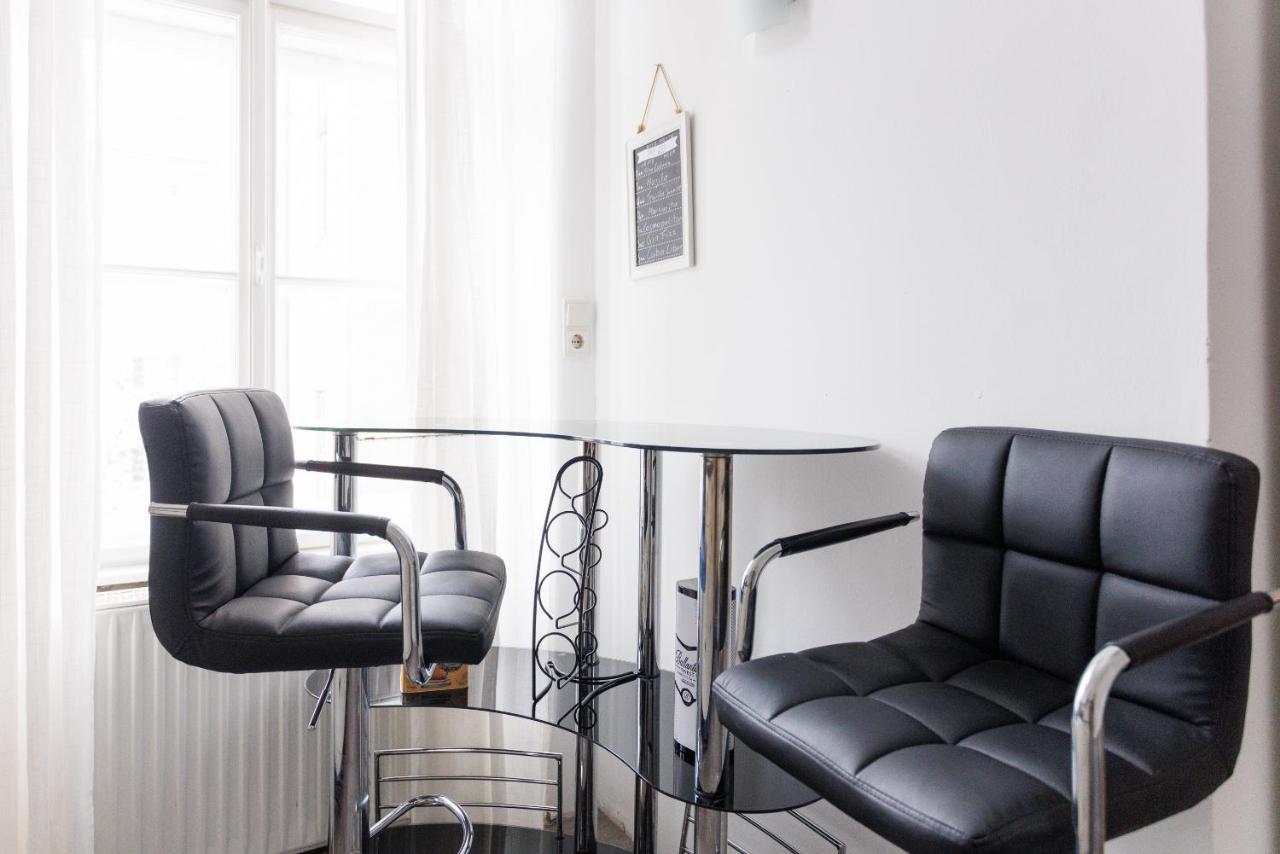 Central, Modern, Big Apartment فيينا المظهر الخارجي الصورة